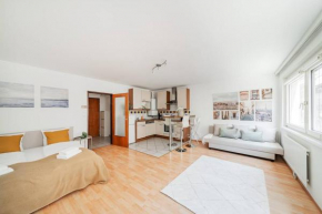 Helle Wohnung - Free Parking (Höhe max. 1,52m) Vienna